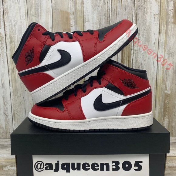 Air Jordan 1 Mid Chicago Toe GS - Picture 2 of 6